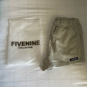 BRAND NEW Mens FIVE NINE shorts size small